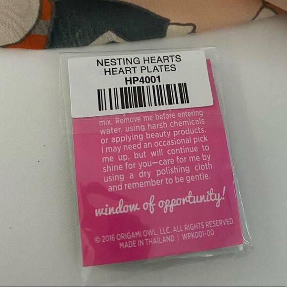 Authentic origami owl nesting hearts living lockets fits all lockets separated - Picture 2 of 4